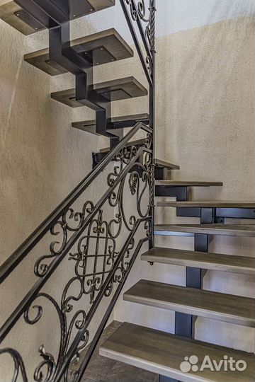 Лестницы на металлокаркасе