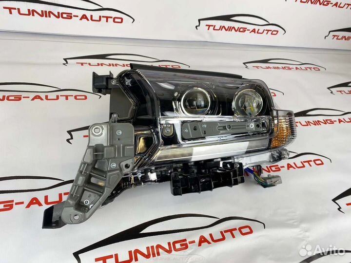 Фара левая Toyota Land Cruiser 200 P1505