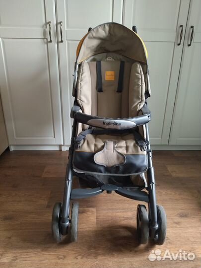 Коляска прогулочная Inglesina Zippy
