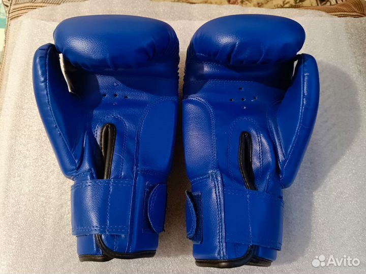 Боксерские перчатки 10-OZ