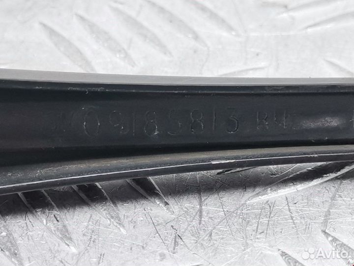 Щеткодержатель (поводок стеклоочистителя, дворник)