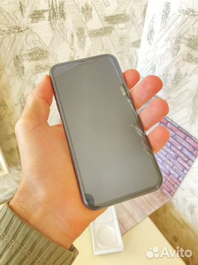 iPhone Xr, 64 ГБ