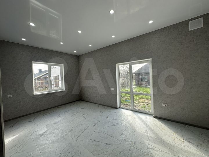 Дом 80 м² на участке 5 сот.