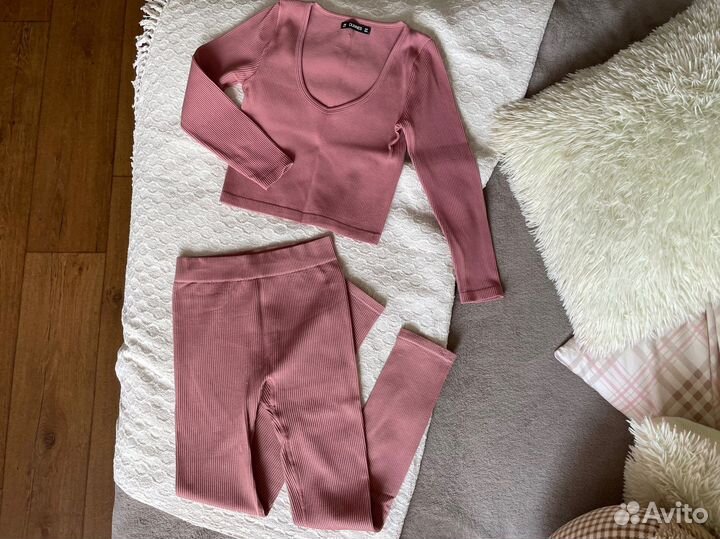 Спортивный костюм для фитнеса