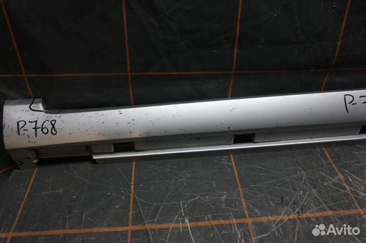 Накладка порога правая - Volkswagen Passat B7