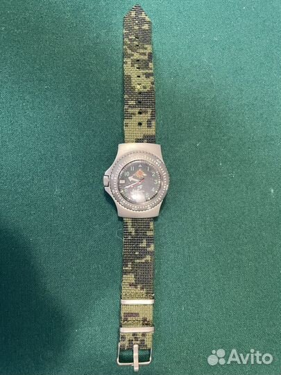 Часы военные