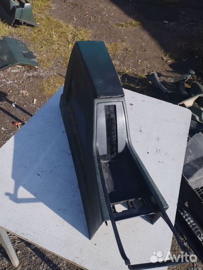 Подлокотник vоlvo 760 вольво 760 740 960