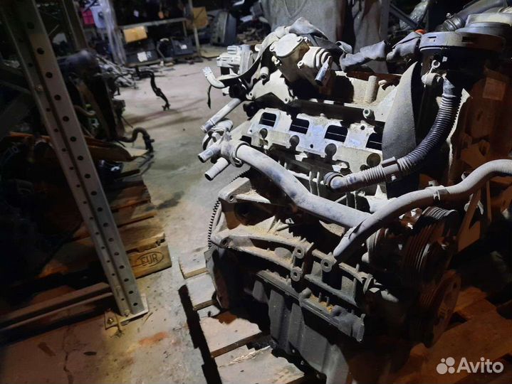 Двигатель volkswagen passat B6 BLF 1.6 бензин 2006