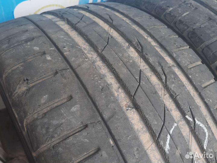 Nokian Tyres Hakka Black SUV 295/35 R21 107Y