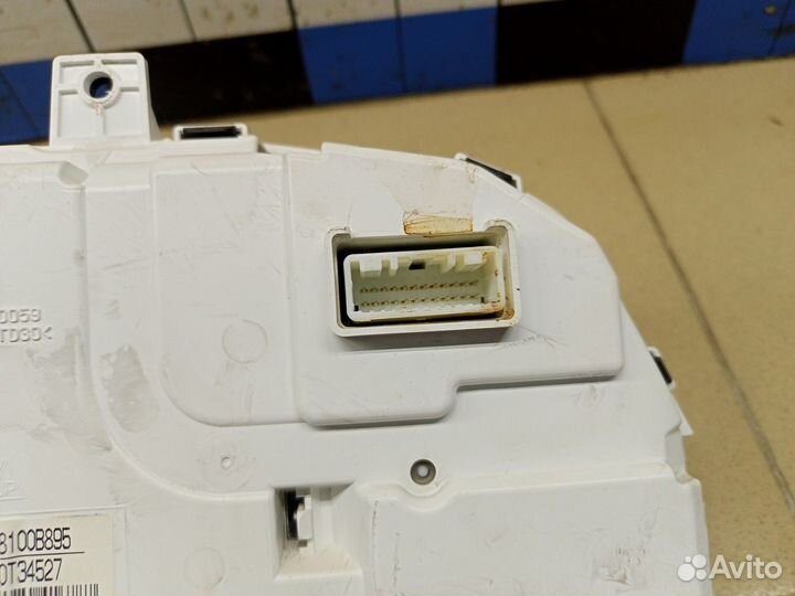 Б/У Б/У Панель приборов 8100B895 mitsubishi