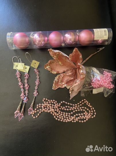 Новогодние шары, желуди, подвесы, декор