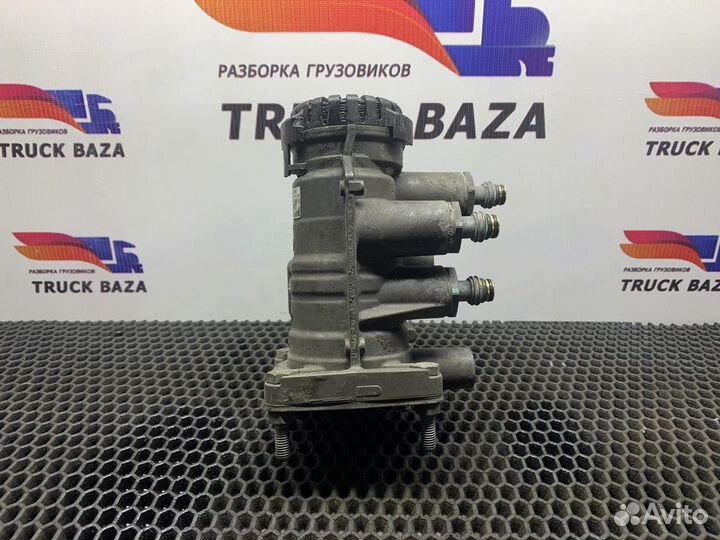 Кран управления тормозами прицепа