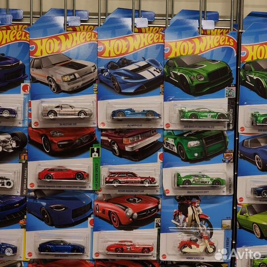 Hot Wheels Main в ассортименте
