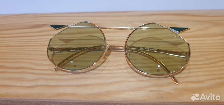 Солнцезащитные очки женские