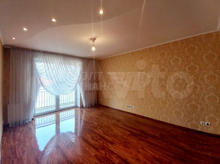 3-к. квартира, 106,3 м², 6/7 эт.