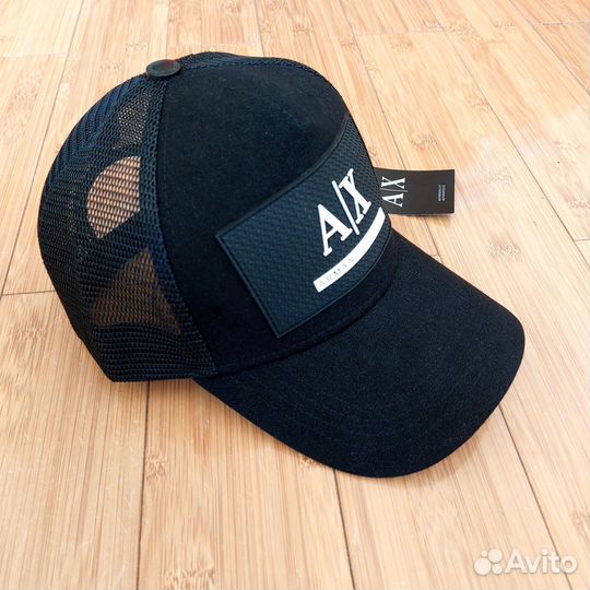 Кепка бейсболка Armani Exchange с сеткой чёрная