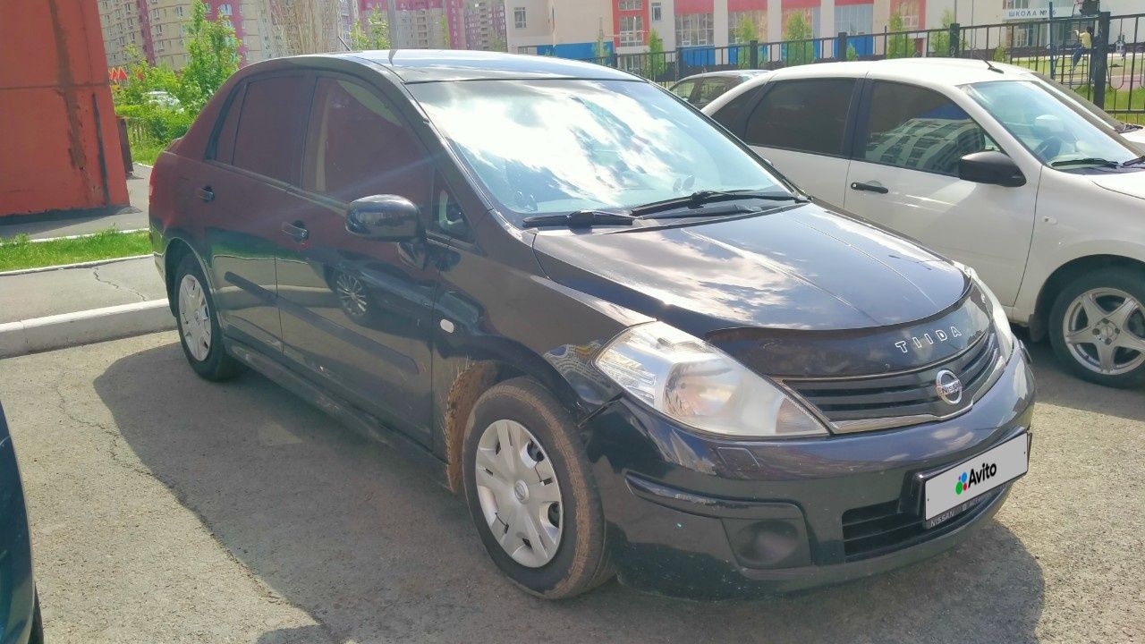 Nissan Tiida: фото владельца