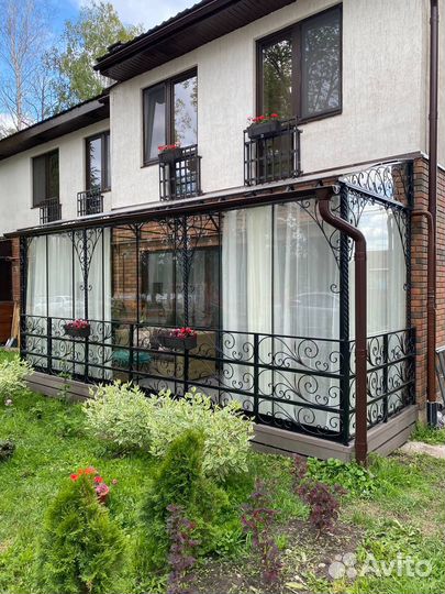 Безрамное остекление террасы, веранды, лоджии