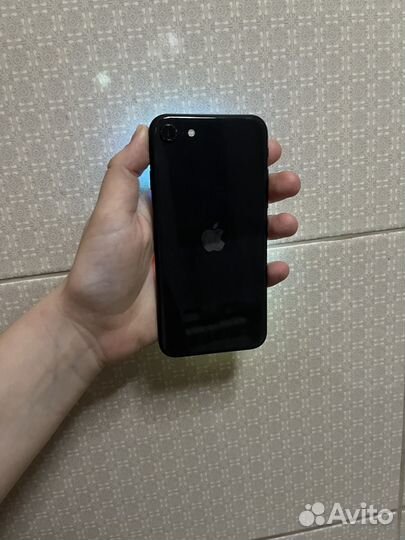 iPhone SE (2020), 64 ГБ