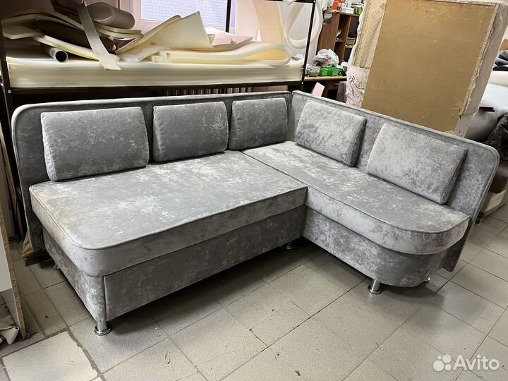 Перетяжка мягкой мебели