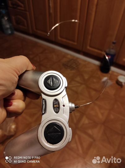 Машинка с пультом управления на аккомуляторе