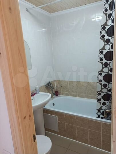 Комната 80 м² в 2-к., 1/1 эт.