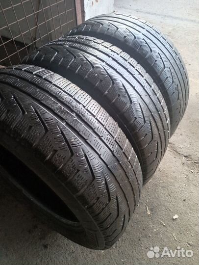 Pirelli Winter Sottozero 210 Serie II 225/55 R17