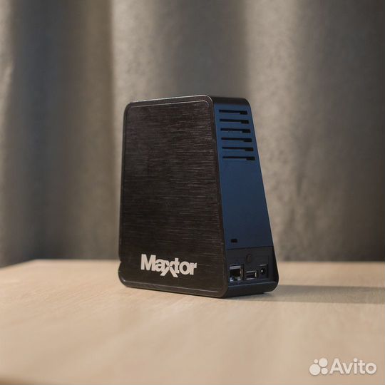 Сетевой накопитель Maxtor Central Axis 1 Тб рабочи