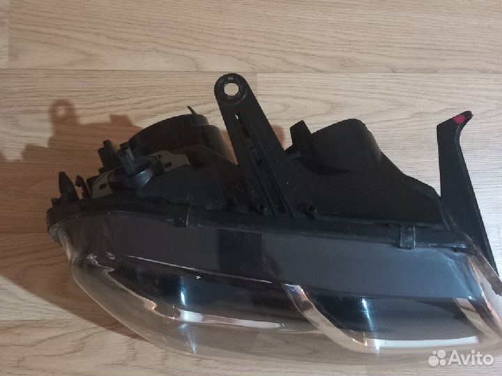 Фара правая на Рено Дастер