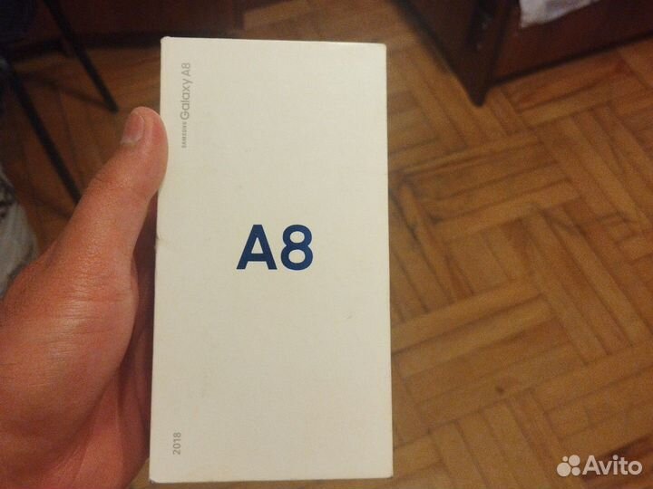 Samsung Galaxy A8 (2018), 4/32 ГБ