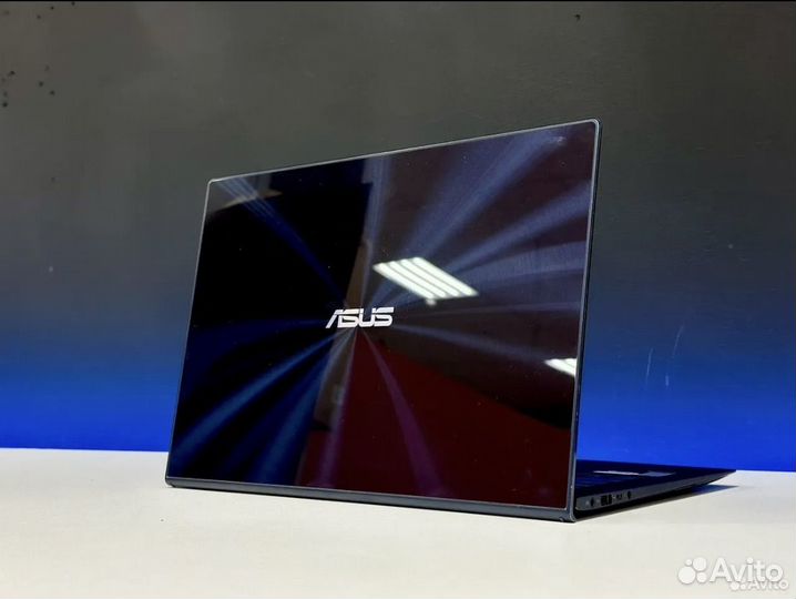 Asus Сенсор 2K IPS Core i5 8G озу SSD Металл