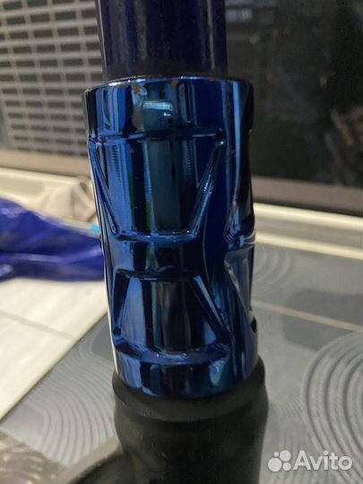 Зажим для трюкового самоката