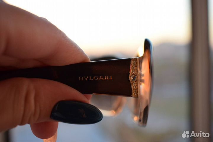 Солнечные очки женские