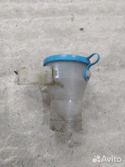 Крышка бачка омывателя Honda Rover