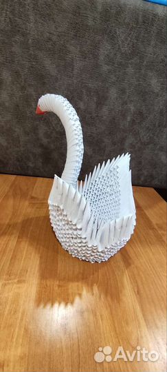 Лебедь оригами