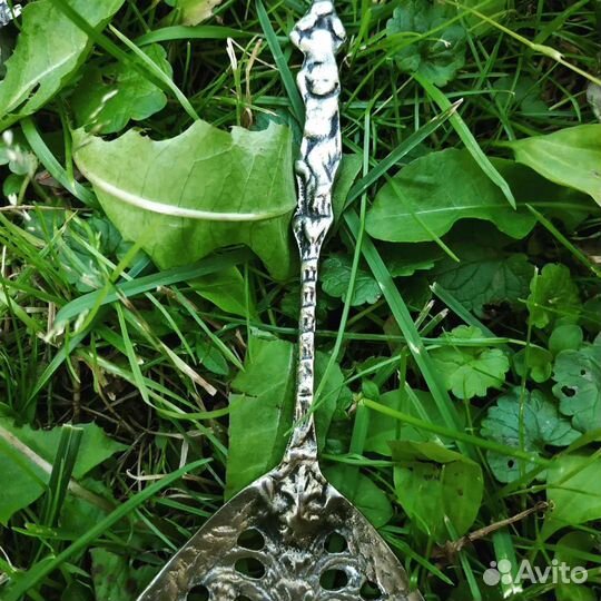 Антикварный комплект: ложка шумовка и вилка