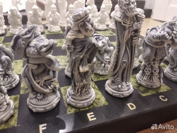 Шахматы змеевик Сказки (новые)