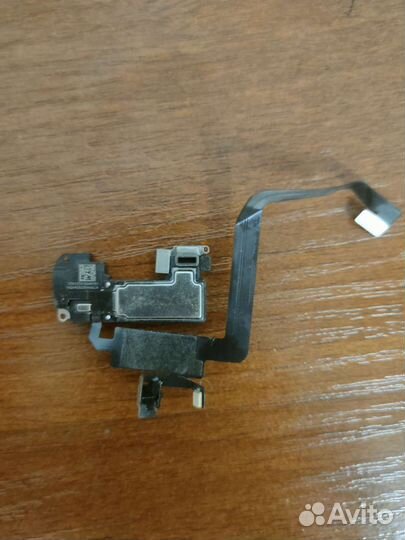 Верхний шлейф iPhone 11 Pro