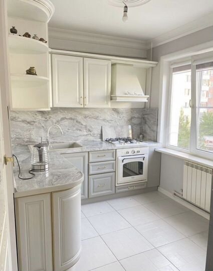 3-к. квартира, 100 м², 3/9 эт.