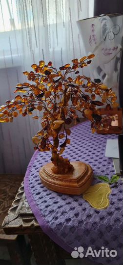 Денежное дерево из натурального янтаря