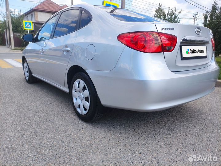 Hyundai Elantra 1.6 AT, 2010, 310 000 км