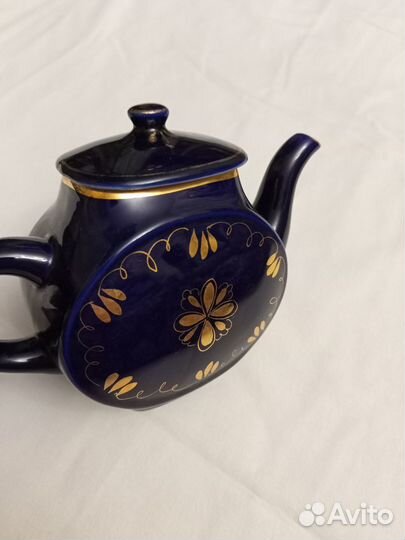 Чайники графины и куча открыток.все по 500