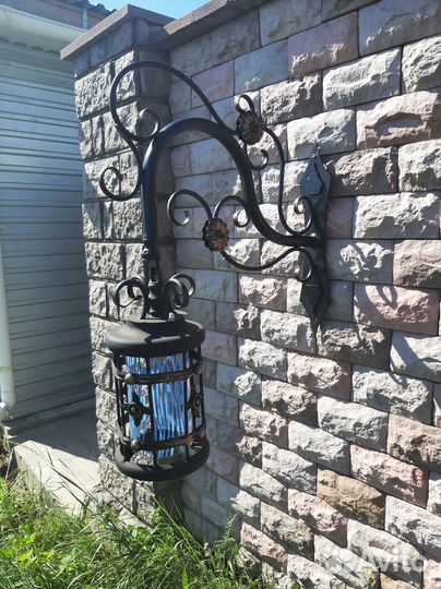 Кованые бра на крыльцо