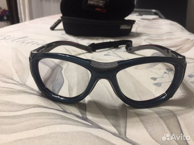 Очки спортивные