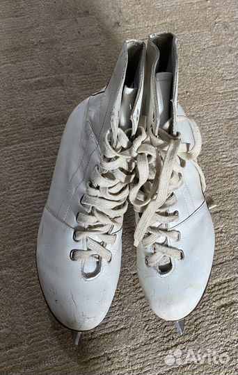 Коньки фигурные 23,5 размер