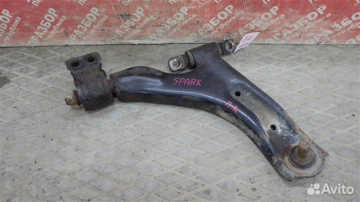 Рычаг передний правый Chevrolet Spark M300 B10D1
