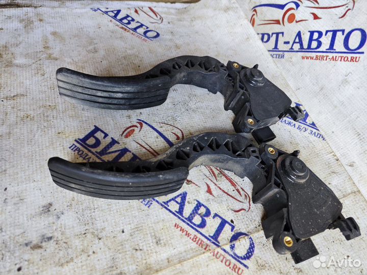 Педаль газа Renault Fluence I (2009—2013)