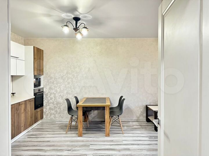 2-к. квартира, 63,3 м², 8/12 эт.