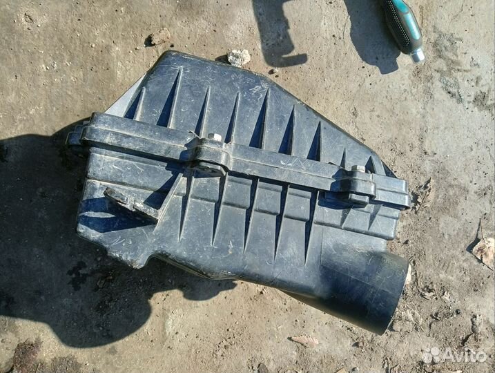 Корпус воздушного фильтра mazda 626 gd 2.0