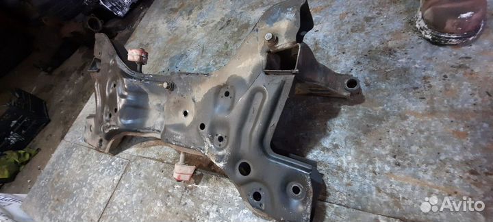 Подрамник Volkswagen Polo V (2009—2015)